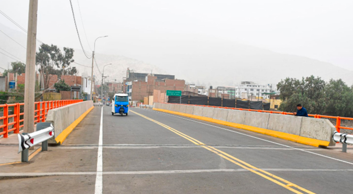 Inauguran puente Huampaní en Chaclacayo