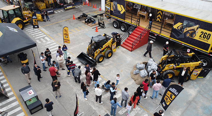 Unimaq realiza primer ‘roadshow’ de maquinaria del país con la nueva generación de minicargadores Cat