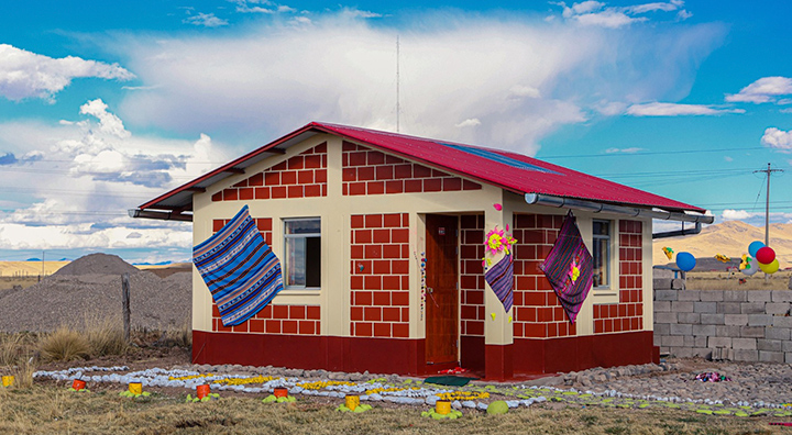 Ministerio de Vivienda entrega 269 viviendas rurales “Wasiymi” en el distrito de Espinar