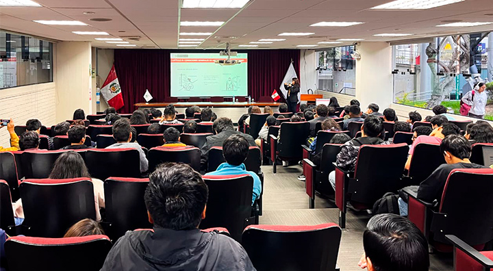 Ministerio de Vivienda capacita a estudiantes de ingeniería civil en el diseño inclusivo y normas de accesibilidad universal