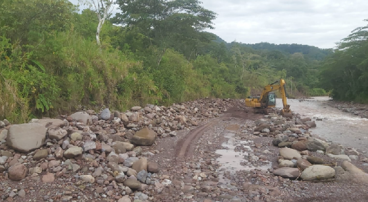 Ministerio de Vivienda interviene ríos de las regiones Junín y Pasco para evitar inundaciones y proteger a más de 2500 vecinos