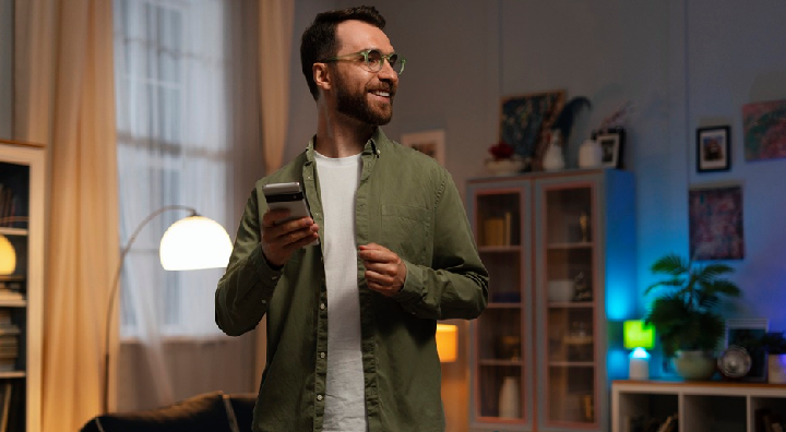 El truco de la Iluminación: 5 formas de bajar tu recibo de luz este febrero sin apagar los interruptores