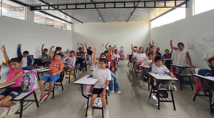 Más de 180 escolares acceden por primera vez a primaria en Marverde Chao