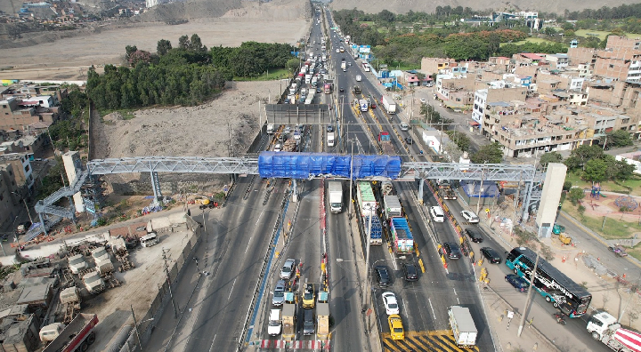 Lima Expresa optimiza puentes peatonales para hacer más seguros los viajes diarios en la ciudad