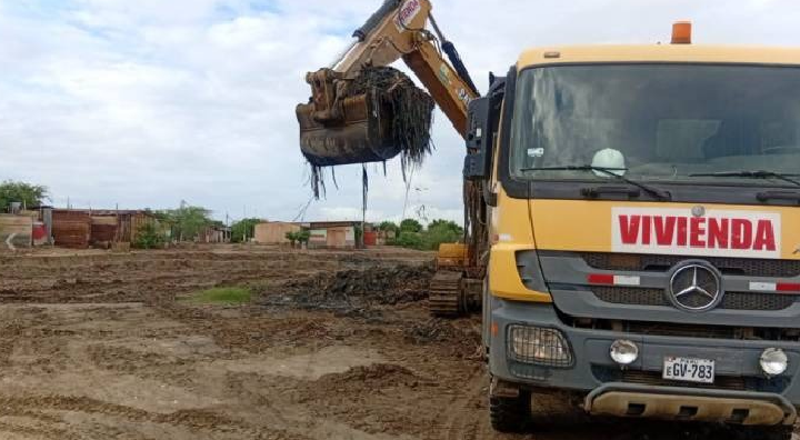 Ministerio de Vivienda trabaja en 40 zonas críticas de la región Piura para evitar inundaciones