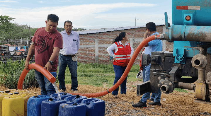 Ministerio de Vivienda mantiene abastecimiento de agua potable a afectados por emergencia en Junín