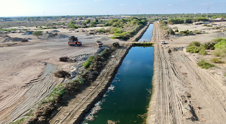 Piura: Retiran más de 6 mil m³ de sedimentos de drenes para proteger a las familias ante El Niño